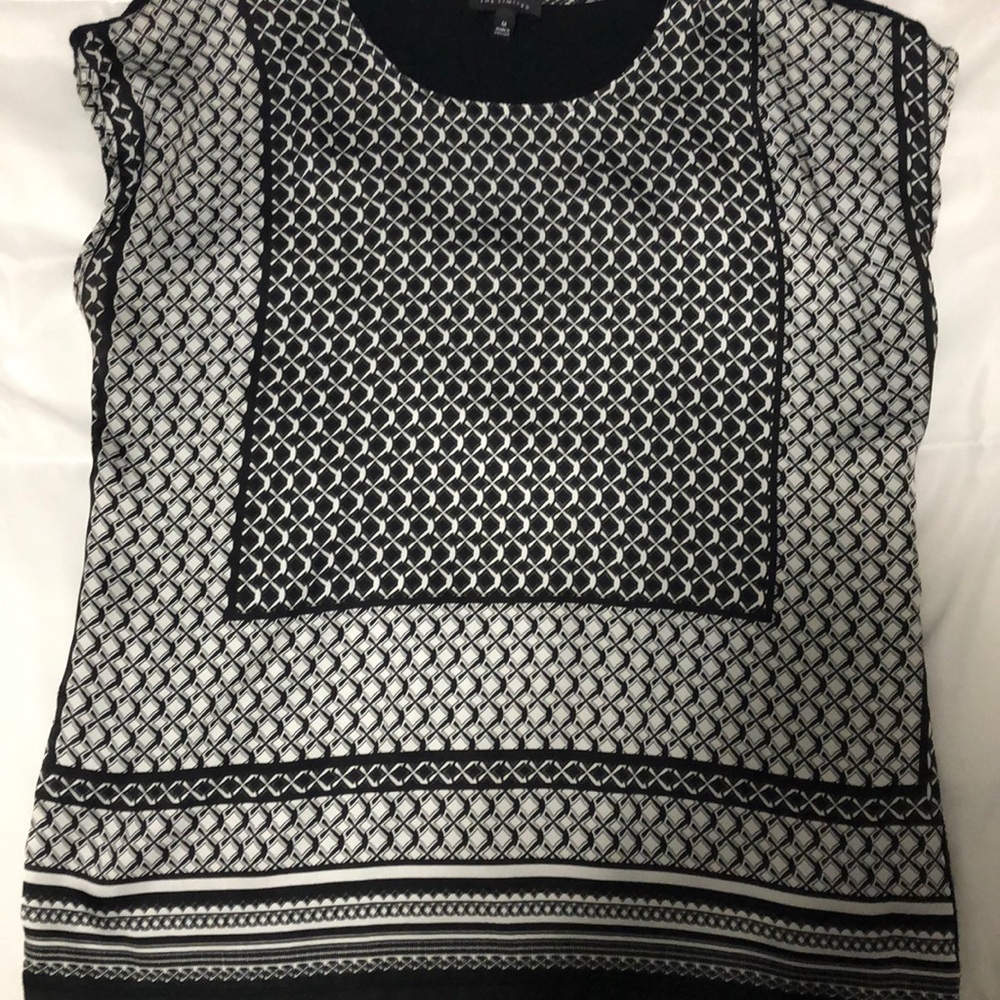 Black & White Top